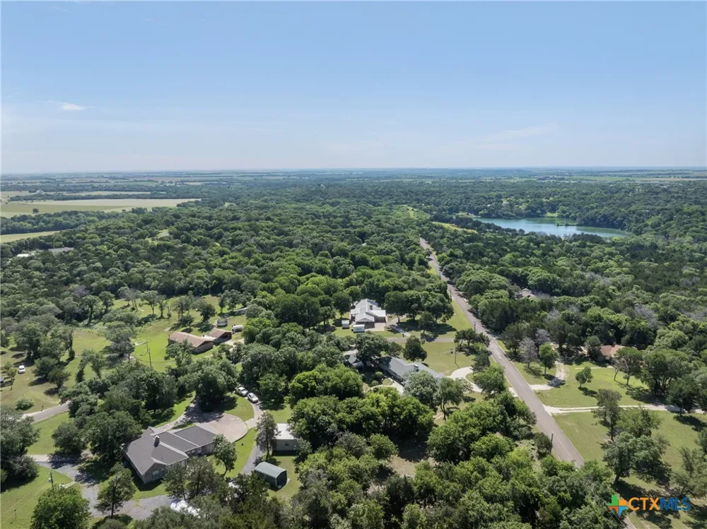 118 Deer Trail Bruceville Eddy, TX 76630