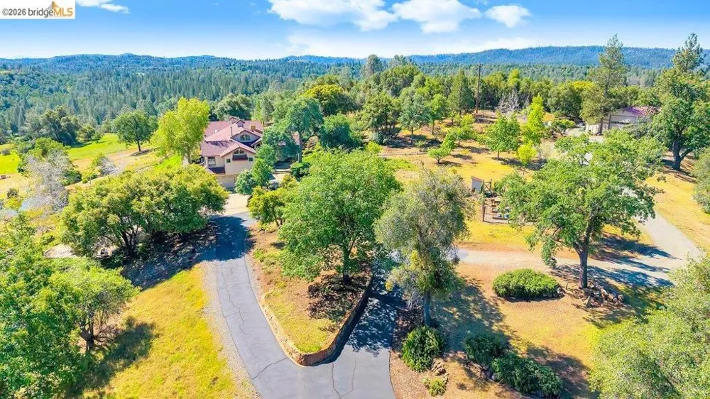 13700 Clements Rd Groveland, CA 95321
