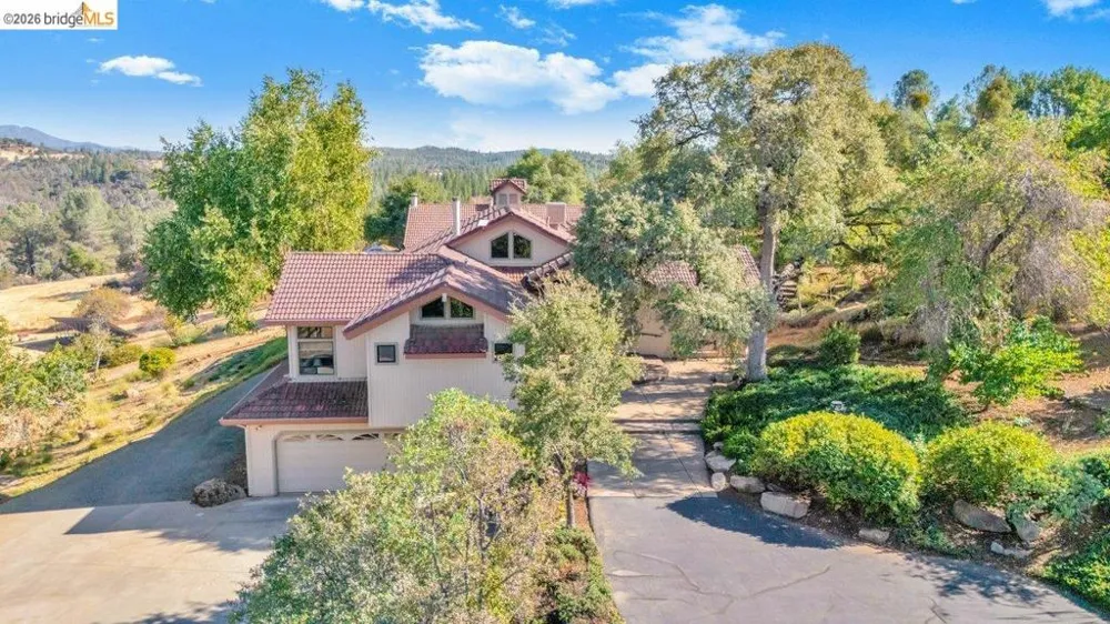 13700 Clements Rd Groveland, CA 95321