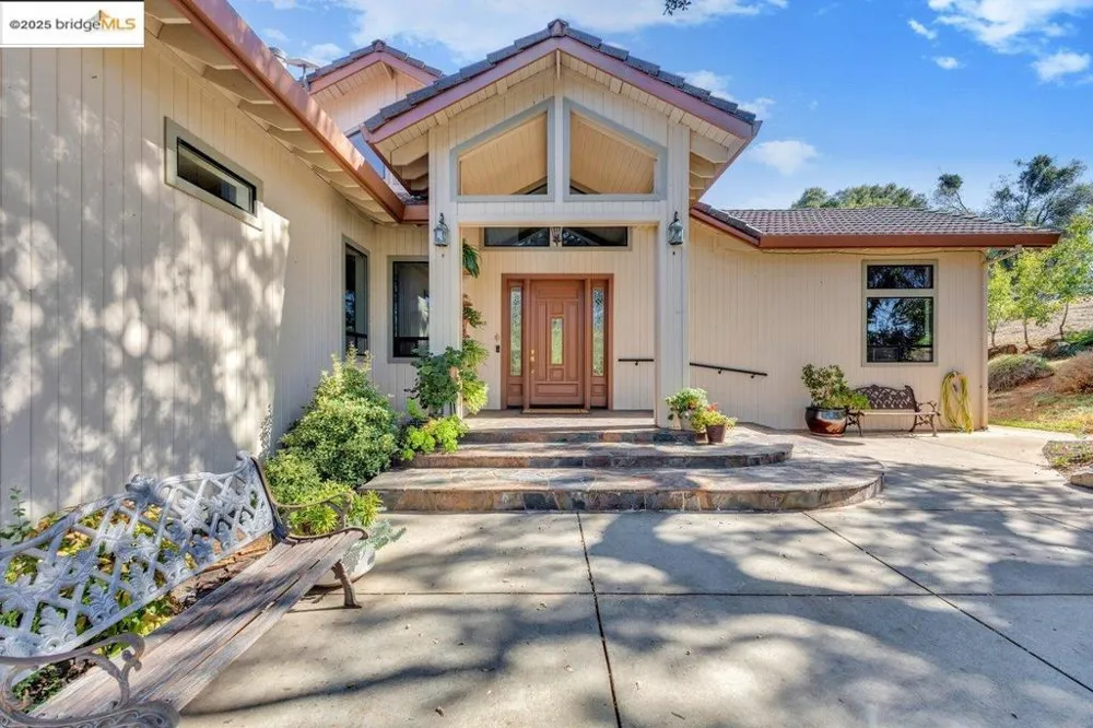 13700 Clements Rd Groveland, CA 95321