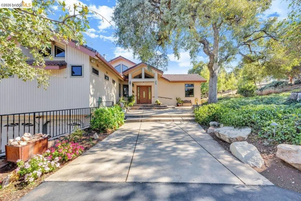 13700 Clements Rd Groveland, CA 95321