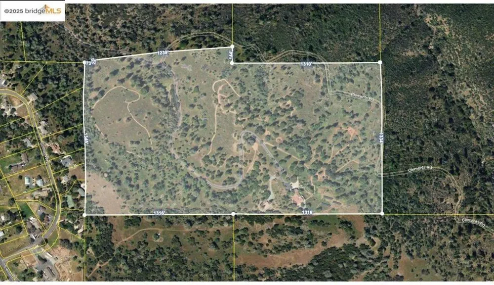 13700 Clements Rd Groveland, CA 95321