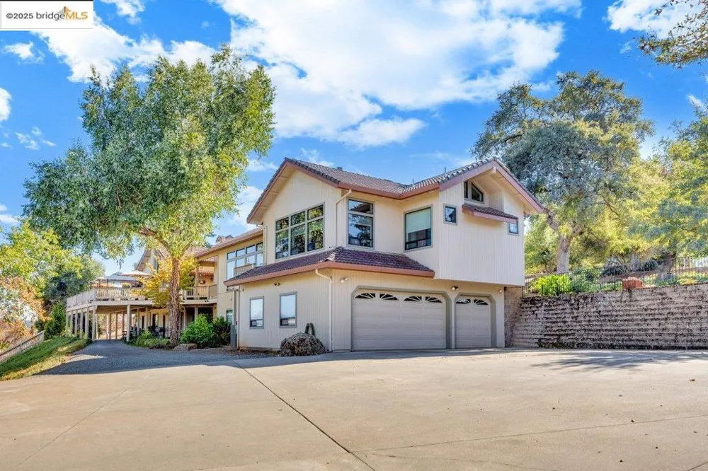 13700 Clements Rd Groveland, CA 95321