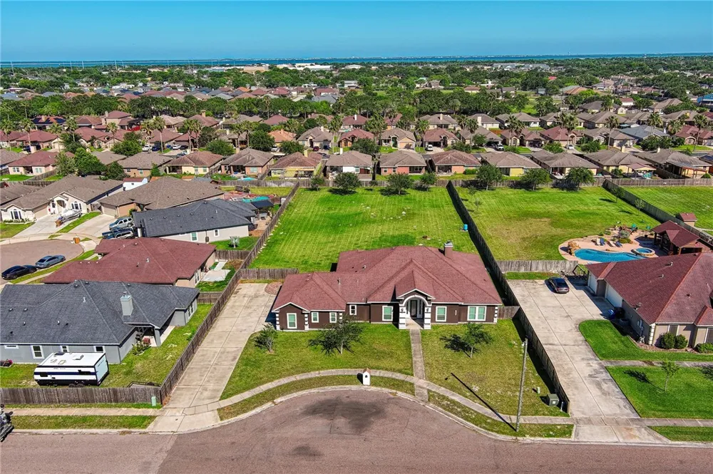 2602 Annie Rae Way Corpus Christi, TX 78418