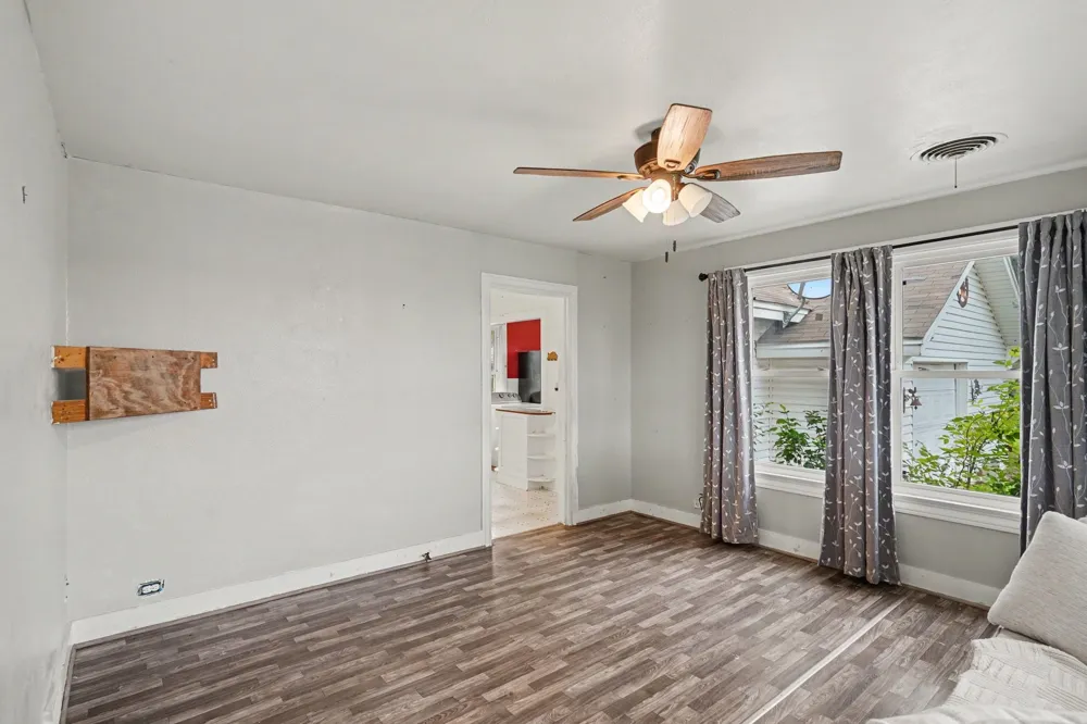 11015 State Highway 171 Covington, TX 76636