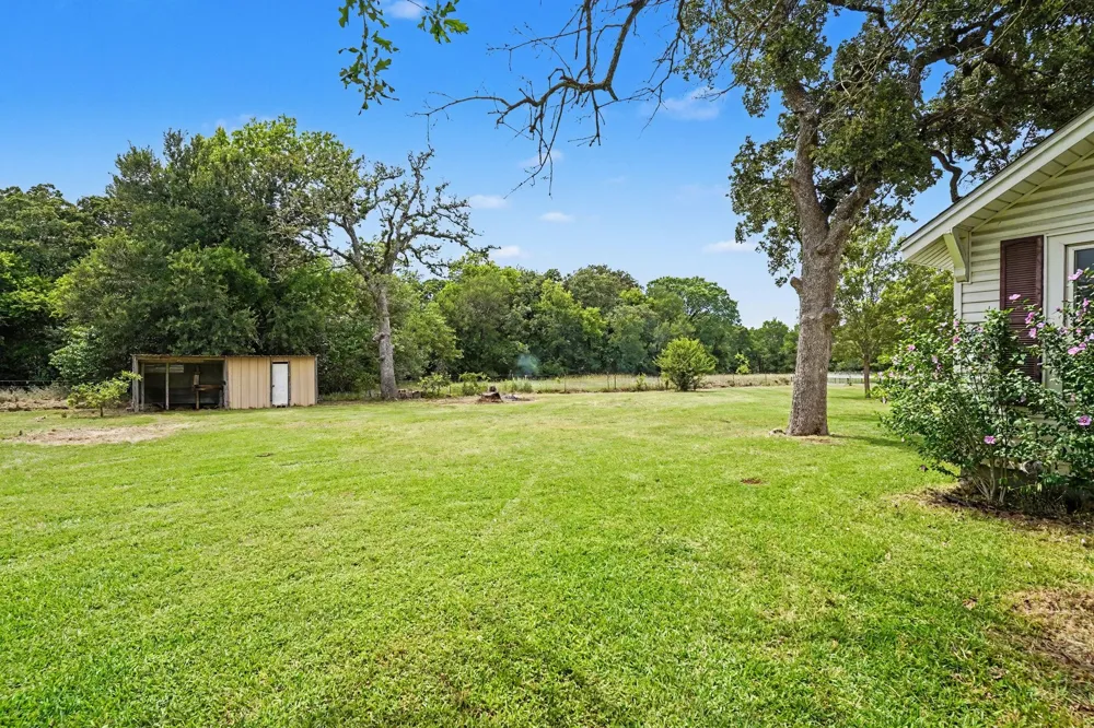 11015 State Highway 171 Covington, TX 76636