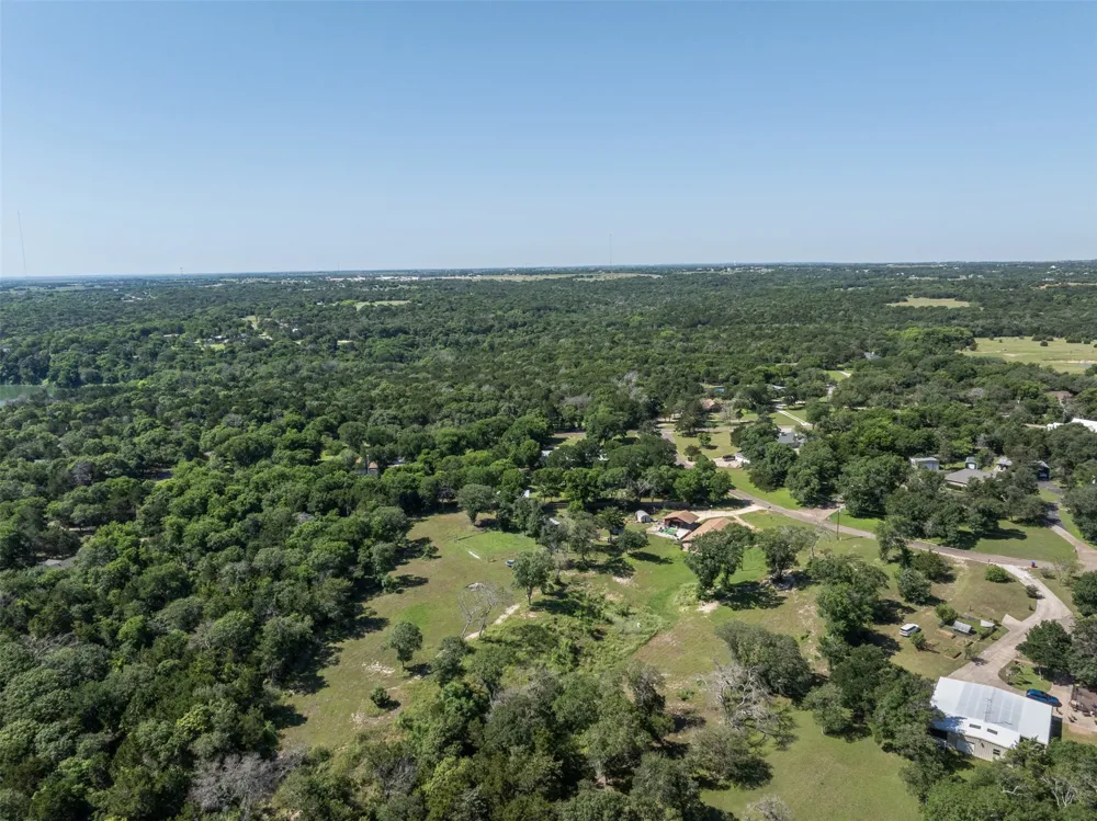 118 Deer Trail Bruceville, TX 76630