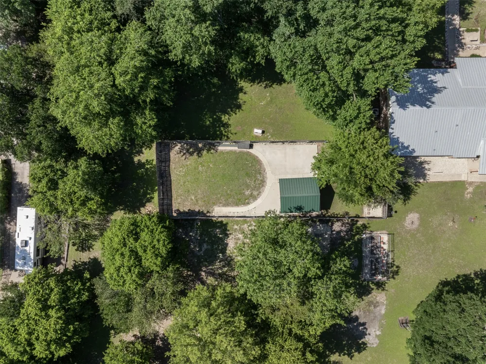 118 Deer Trail Bruceville, TX 76630