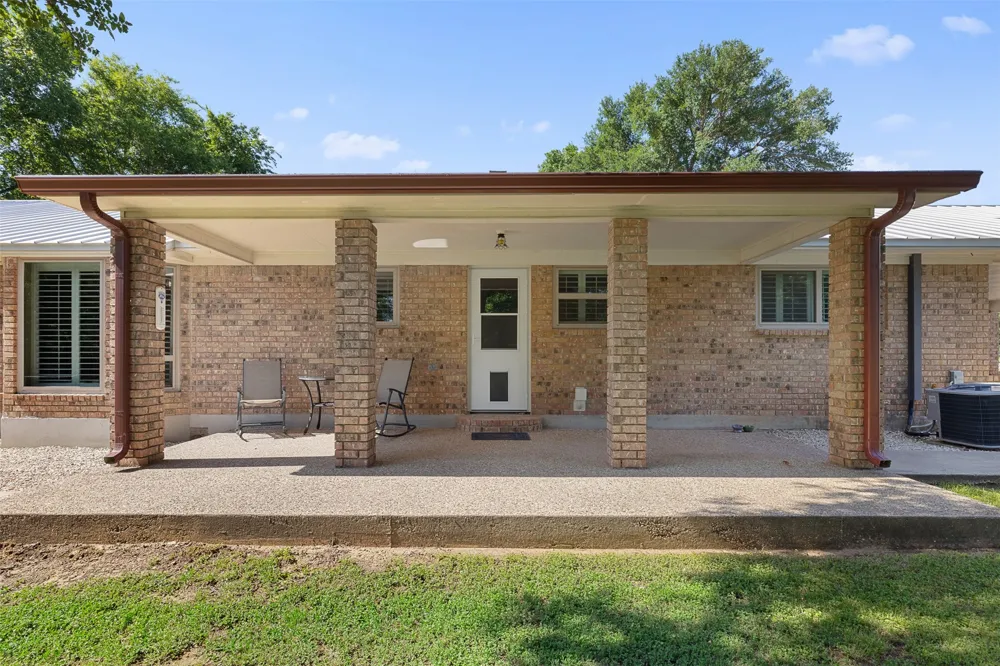 118 Deer Trail Bruceville, TX 76630