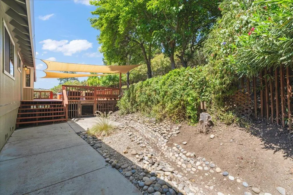 16580 Rustling Oak Court Morgan Hill, CA 95037