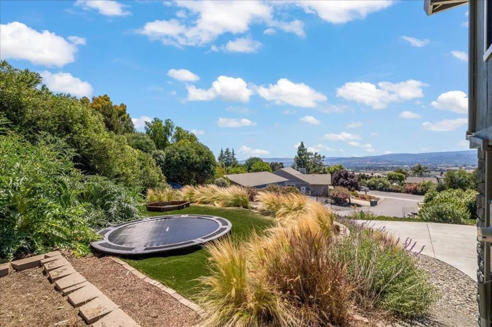 16580 Rustling Oak Court Morgan Hill, CA 95037