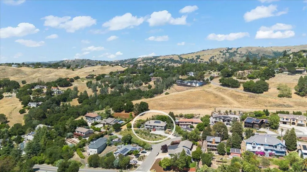 16580 Rustling Oak Court Morgan Hill, CA 95037