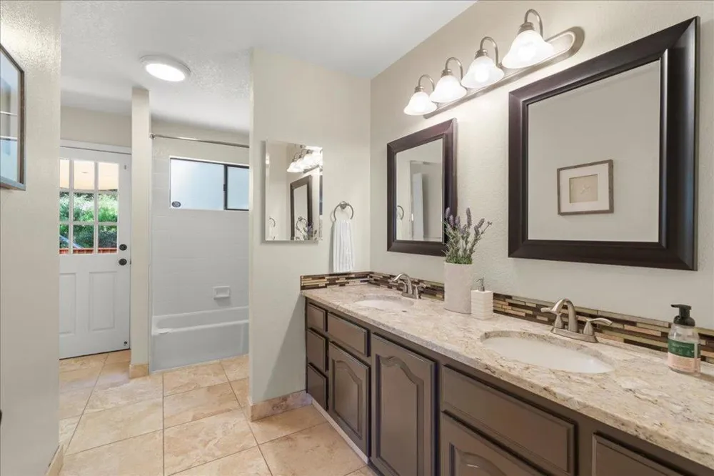 16580 Rustling Oak Court Morgan Hill, CA 95037