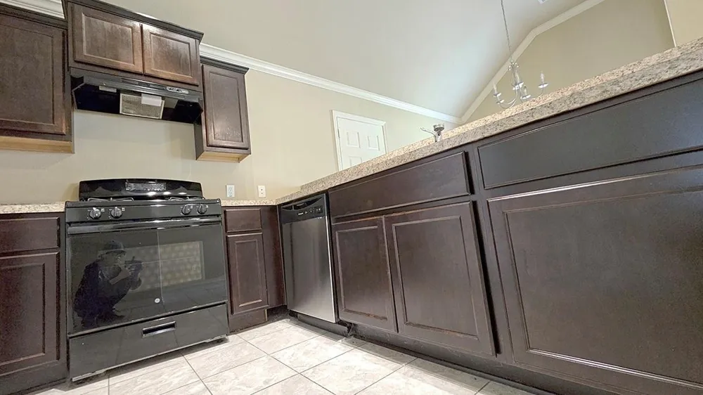 104 Forest Bend Court Clute, TX 77531