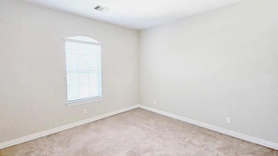 104 Forest Bend Court Clute, TX 77531
