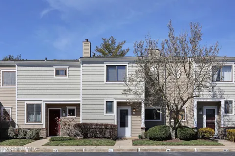 2 Elizabeth Court