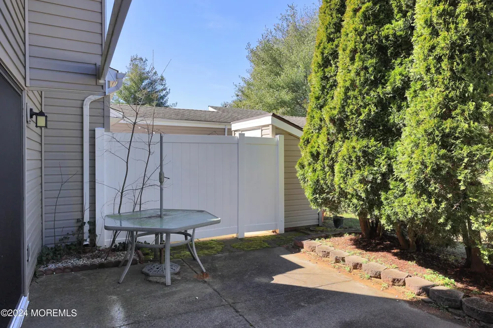 2 Elizabeth Court Tinton Falls, NJ 07724