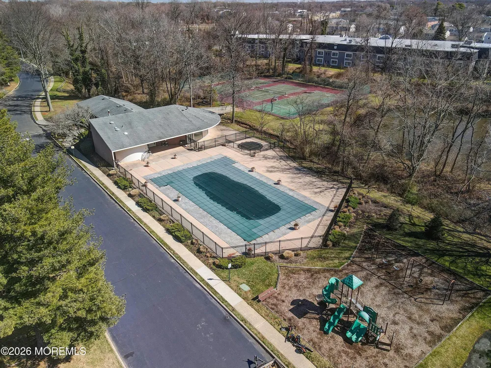 2 Elizabeth Court Tinton Falls, NJ 07724