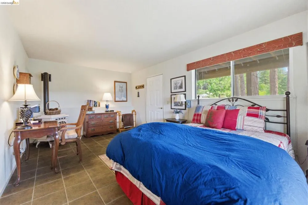 29965 Mariposa Drive Cold Springs, CA 95335