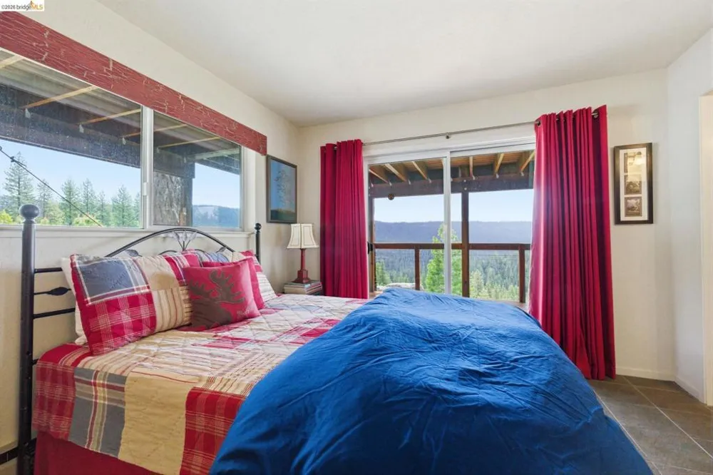 29965 Mariposa Drive Cold Springs, CA 95335