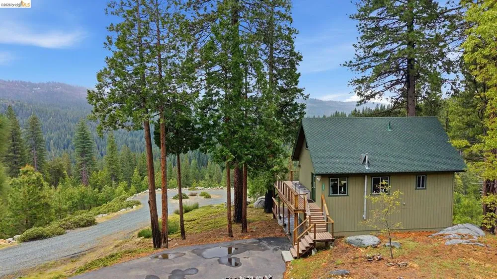 29965 Mariposa Drive Cold Springs, CA 95335