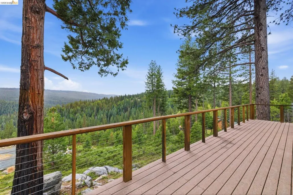 29965 Mariposa Drive Cold Springs, CA 95335
