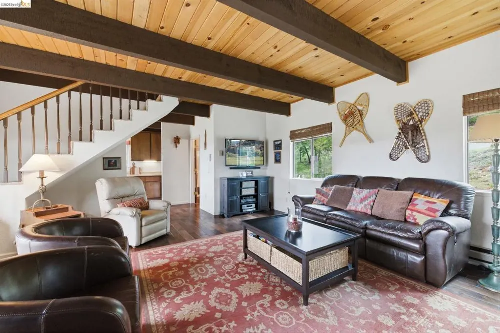 29965 Mariposa Drive Cold Springs, CA 95335