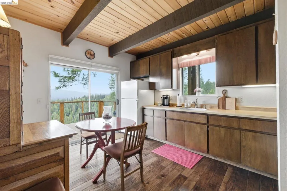 29965 Mariposa Drive Cold Springs, CA 95335