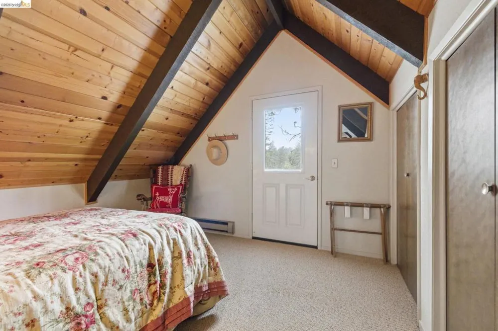 29965 Mariposa Drive Cold Springs, CA 95335