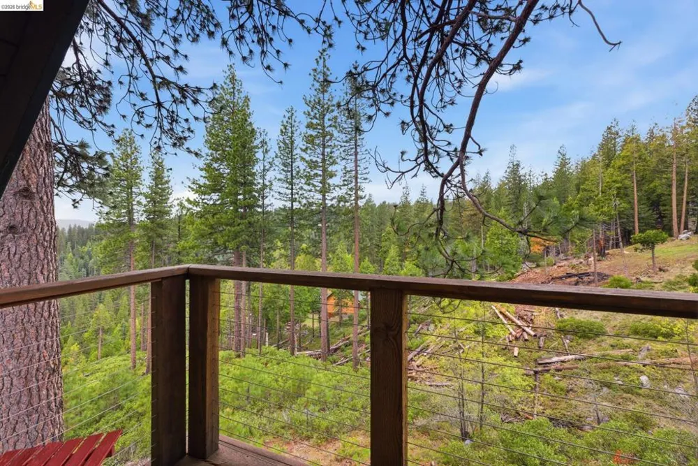 29965 Mariposa Drive Cold Springs, CA 95335