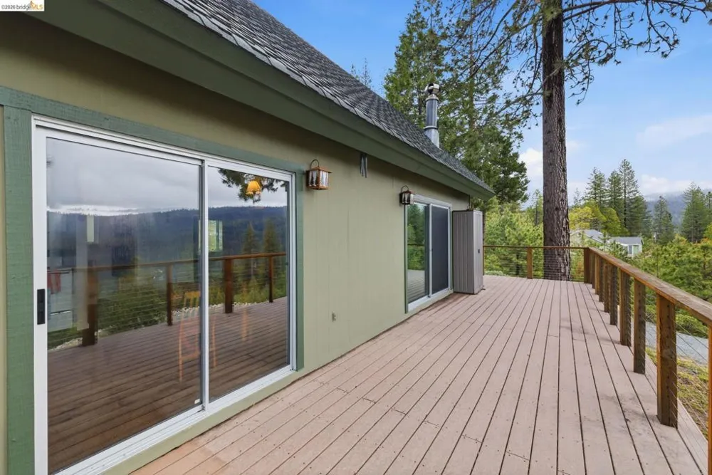 29965 Mariposa Drive Cold Springs, CA 95335