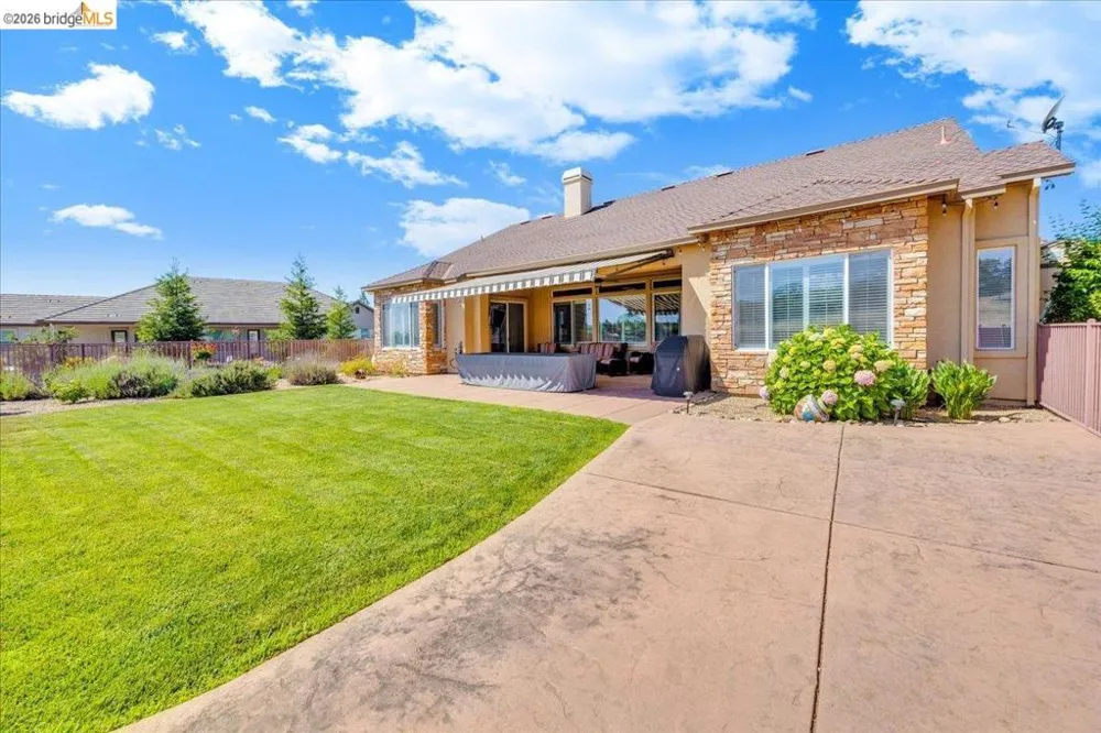 158 Rock Ridge Ln Copperopolis, CA 95228