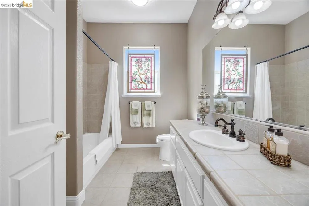 158 Rock Ridge Ln Copperopolis, CA 95228