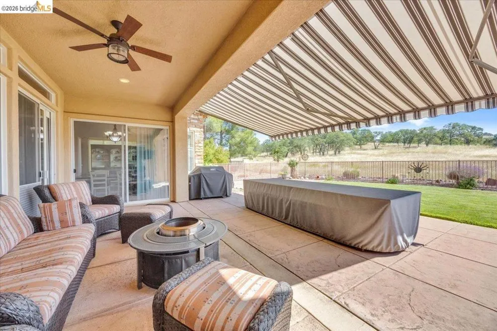 158 Rock Ridge Ln Copperopolis, CA 95228