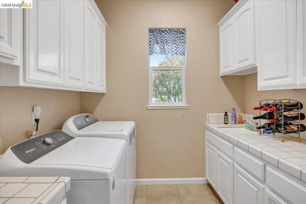 158 Rock Ridge Ln Copperopolis, CA 95228