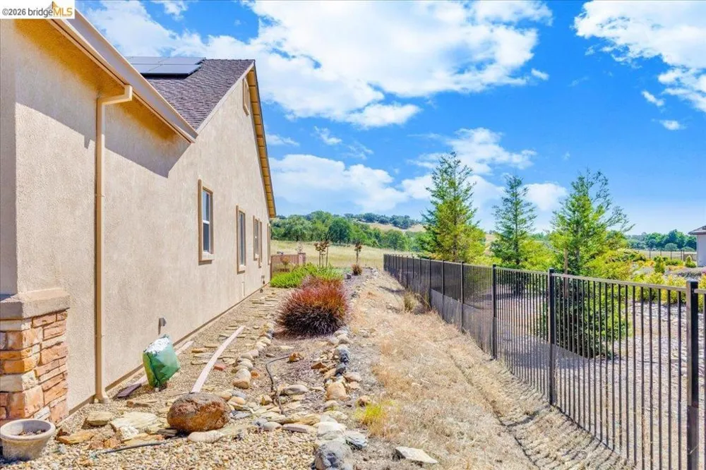 158 Rock Ridge Ln Copperopolis, CA 95228