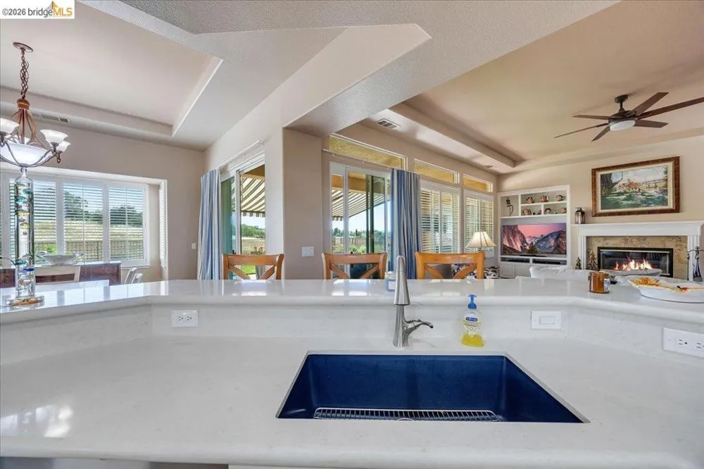 158 Rock Ridge Ln Copperopolis, CA 95228