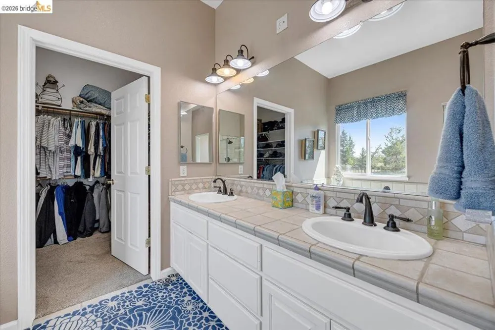 158 Rock Ridge Ln Copperopolis, CA 95228