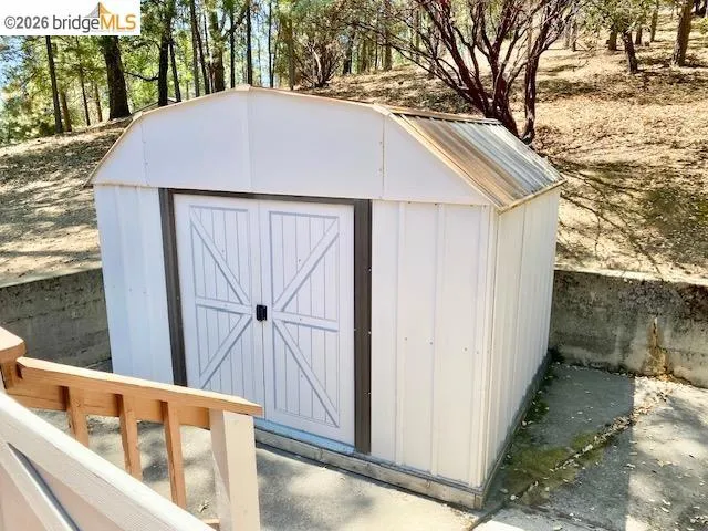 19621 Cottonwood St Groveland, CA 95321