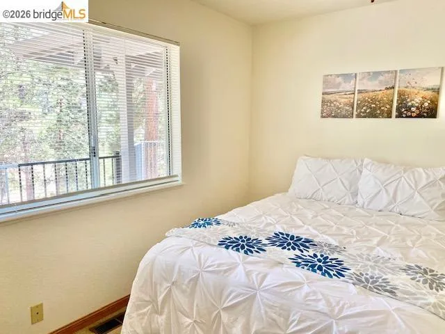 19621 Cottonwood St Groveland, CA 95321