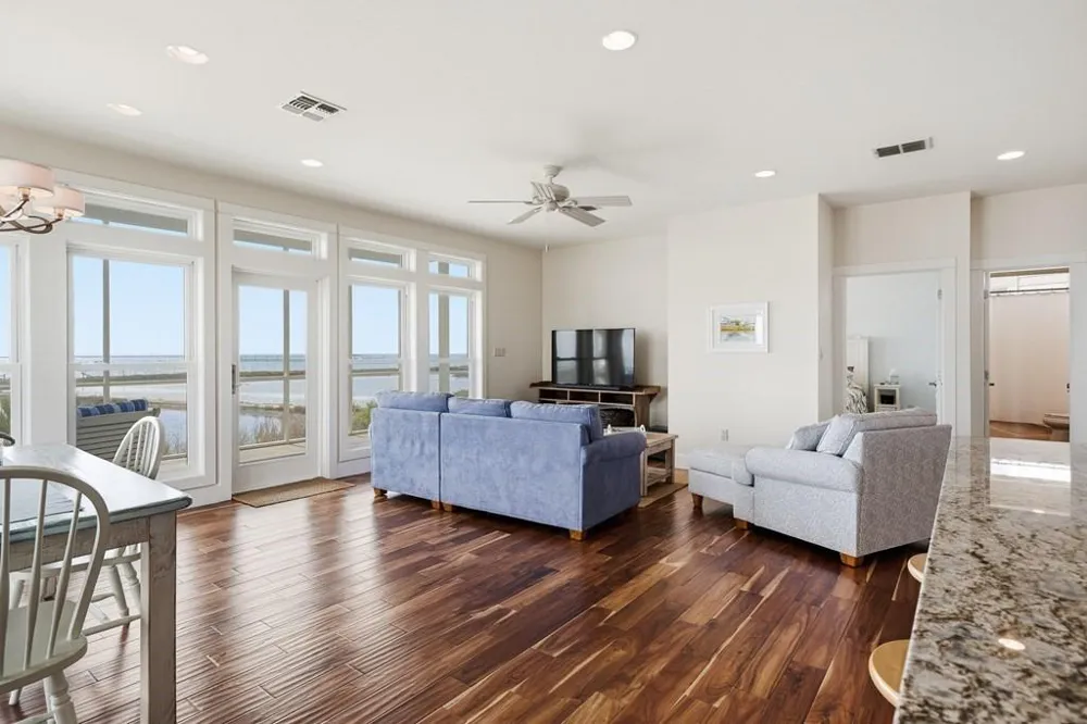 15 Old Cottage Beach Rockport, TX 78382