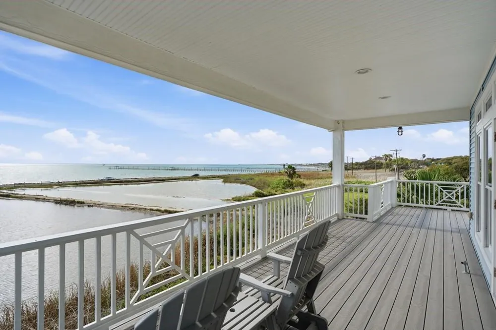 15 Old Cottage Beach Rockport, TX 78382