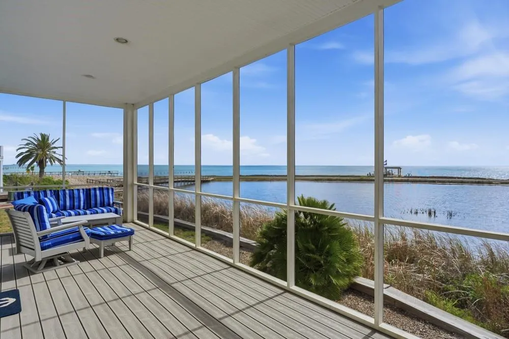15 Old Cottage Beach Rockport, TX 78382