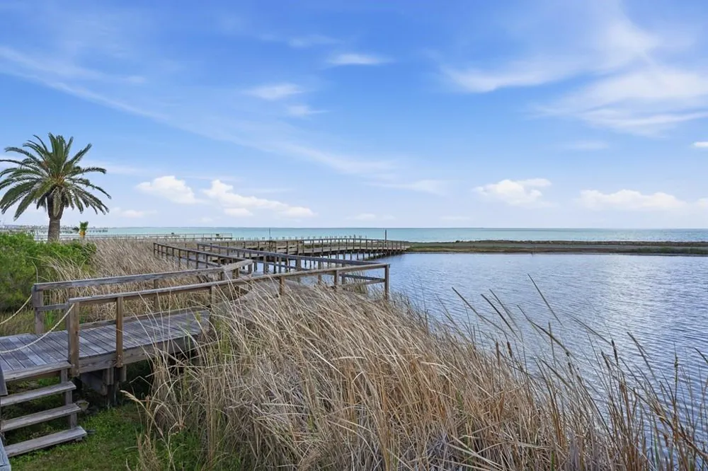 15 Old Cottage Beach Rockport, TX 78382