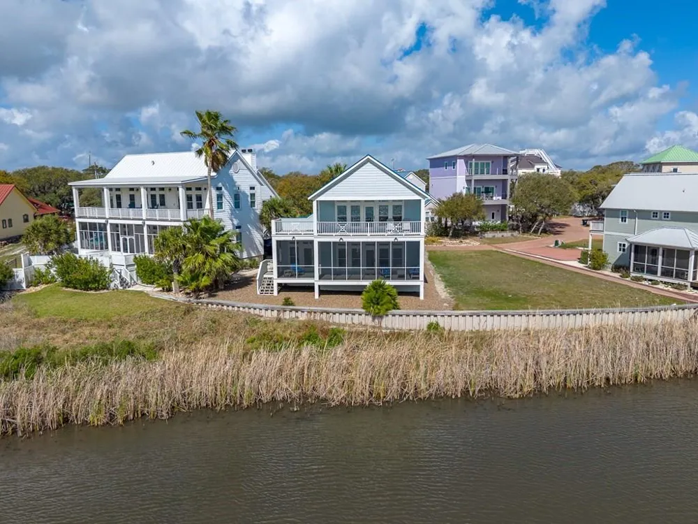 15 Old Cottage Beach Rockport, TX 78382