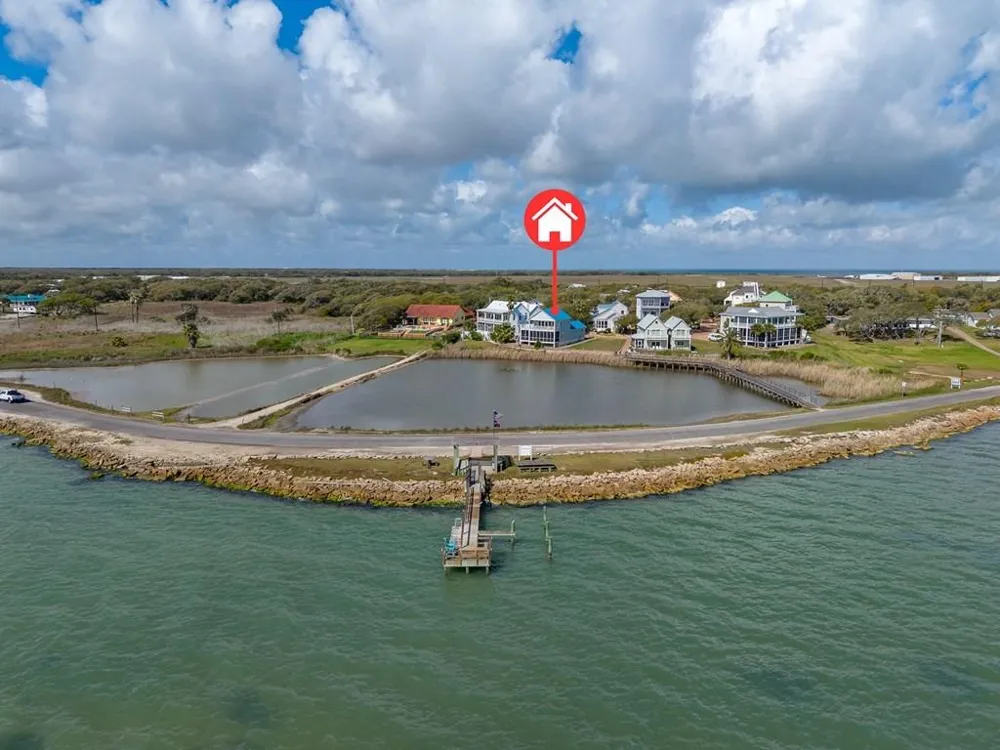 15 Old Cottage Beach Rockport, TX 78382
