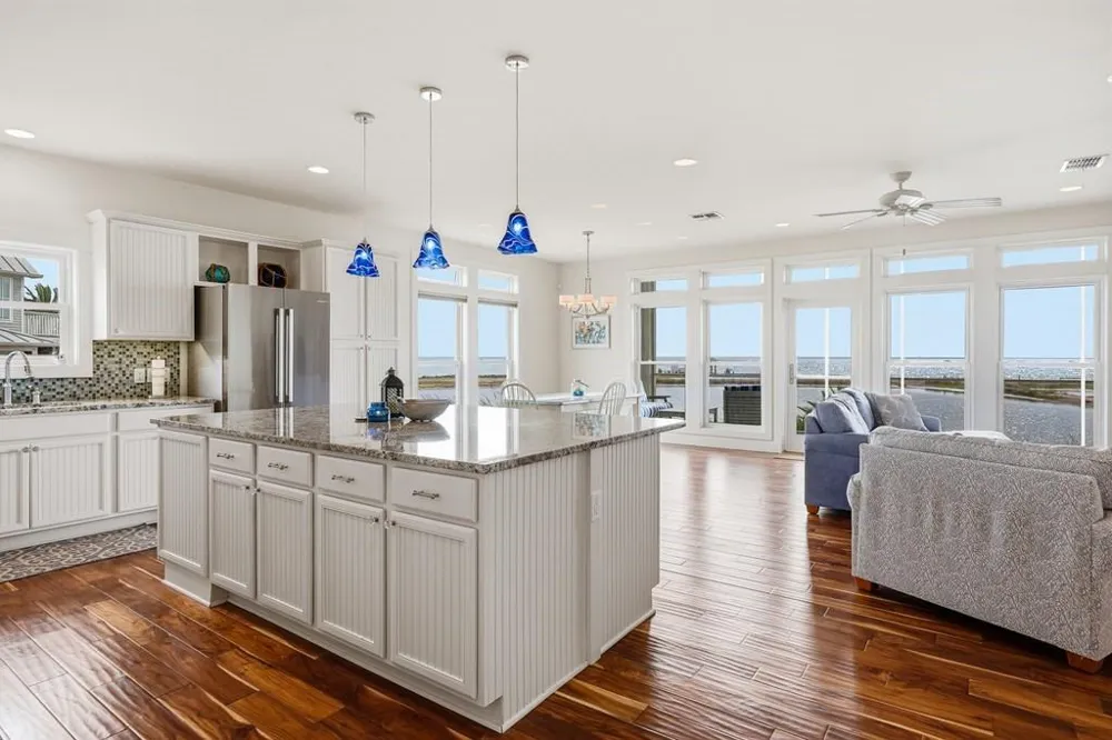 15 Old Cottage Beach Rockport, TX 78382