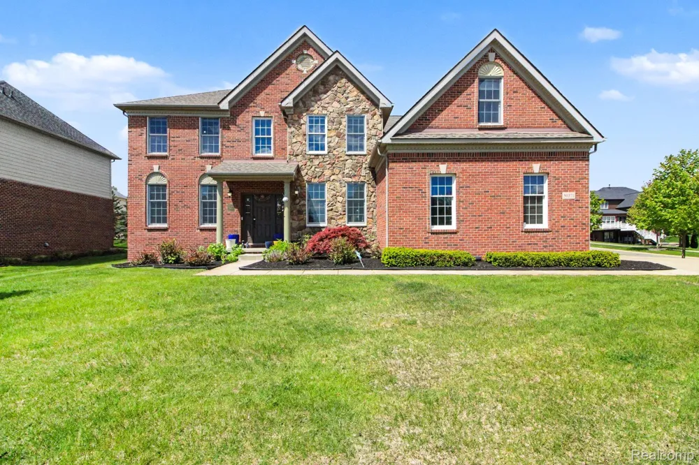 50371 LANGLEY DRIVE Novi City, MI 48374