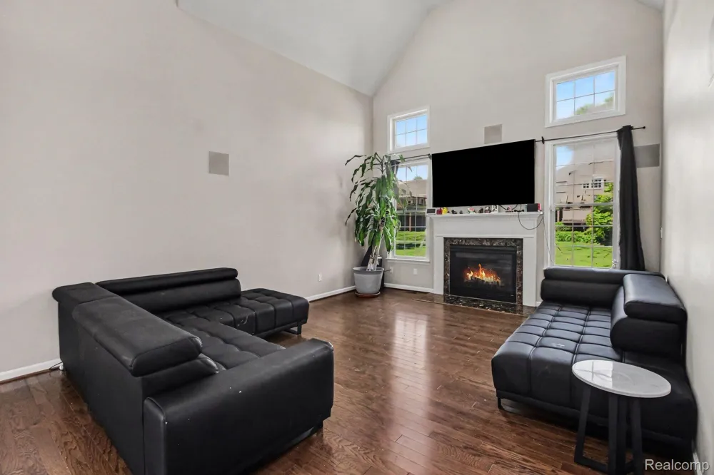 50371 LANGLEY DRIVE Novi City, MI 48374