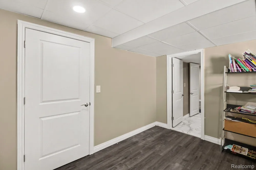 50371 LANGLEY DRIVE Novi City, MI 48374